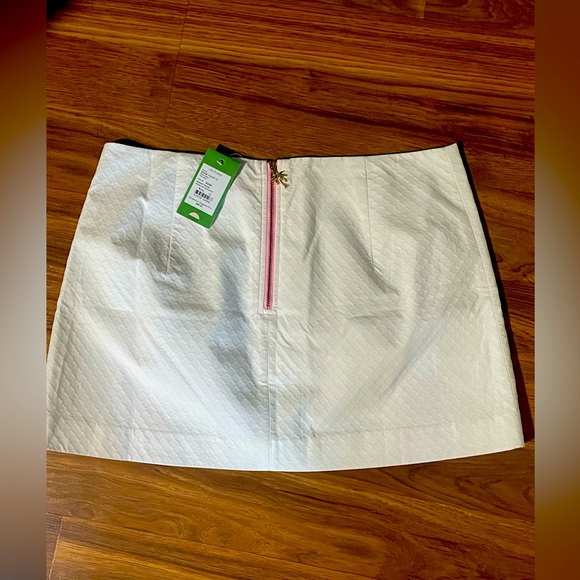 Adorable Lilly Pulitzer mini skirt - Picture 1 of 2